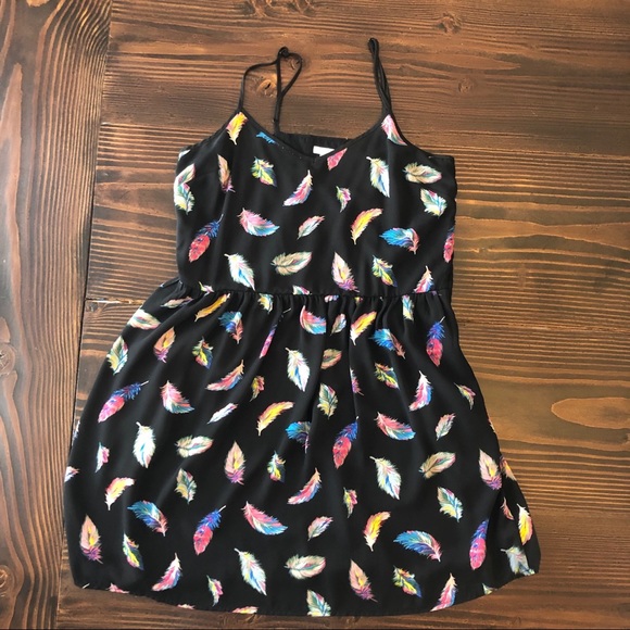 Xhilaration Dresses & Skirts - ✂️50% Off Sale Black & Feather Pattern Dress Xhilaration Dresses & Skirts - ✂️50% Off Sale Black & Feather Pattern Dress